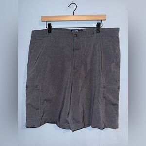 Chaps Men's Gray Cargo Shorts